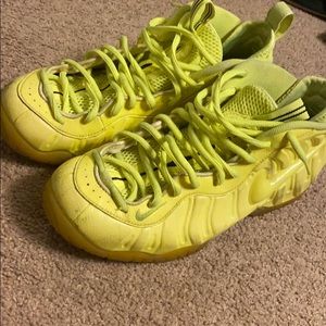 Men’s Nike Foamposit Size 11 6/10 Condition